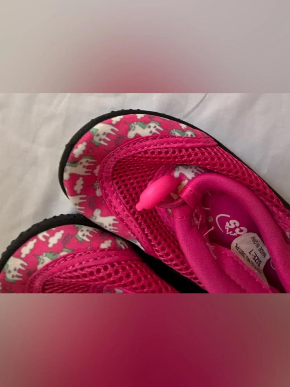 NEW Kids Hot Pink Unicorn Slip-On Water Shoes Toddler Size 7 NWR - Picture 3 of 7